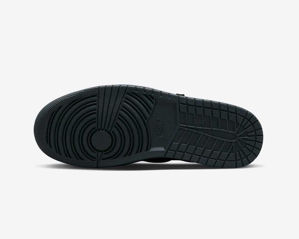 J1 Low OG x TS ‘Black Phantom’ - Доставка до 7 дни