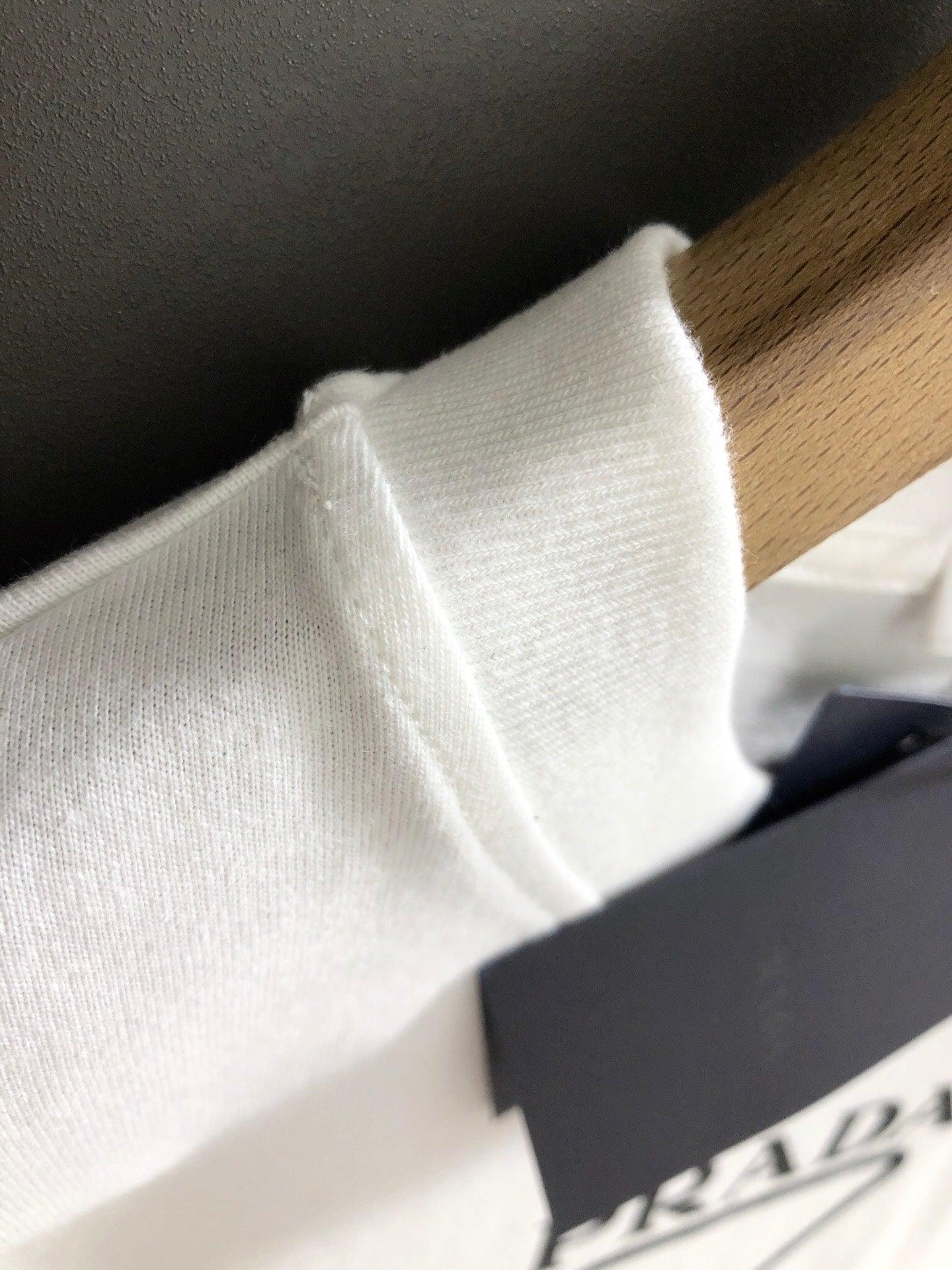 Prada "The Panda Wears Prada' MMXX - Доставка до 7 дни