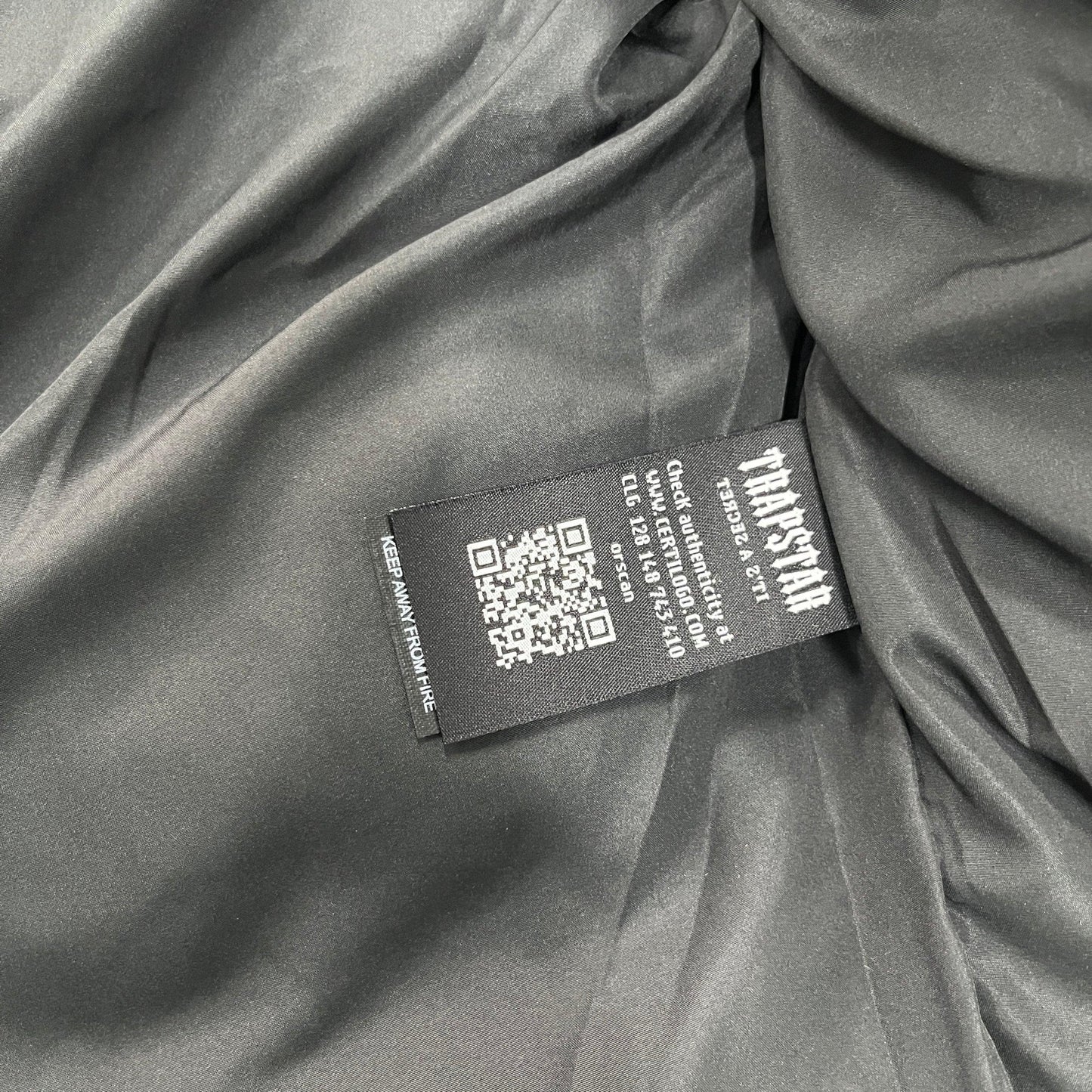 Trapstar Decoded Grey Gradient Puffer - Доставка до 7 дни