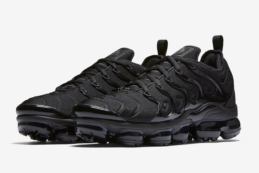 VAPORMAX PLUS TRIPLEBLACK - Доставка до 7 дни