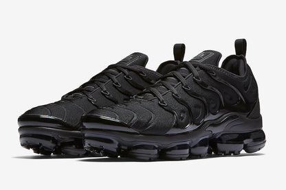 VAPORMAX PLUS TRIPLEBLACK