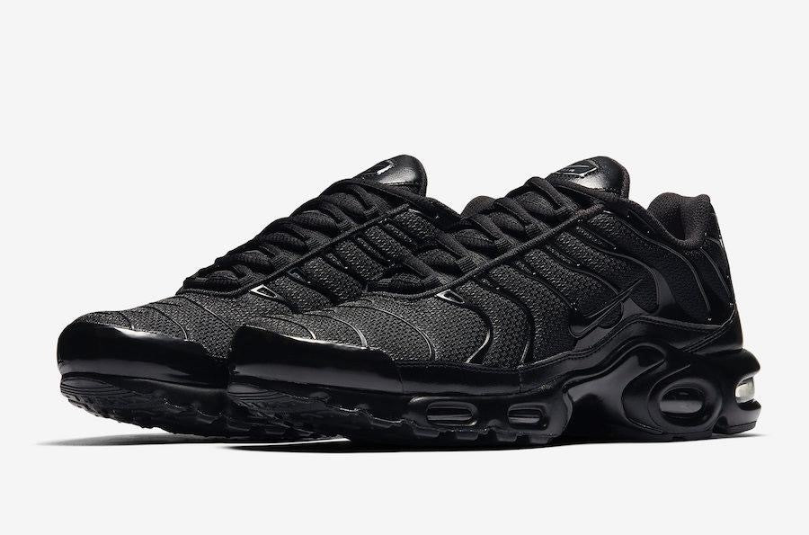 AIR MAX PLUS TN TRIPLE BLACK