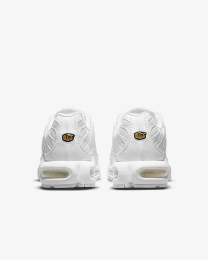 AIR MAX PLUS TN TRIPLE WHITE - Доставка 14 - 20 работни дни