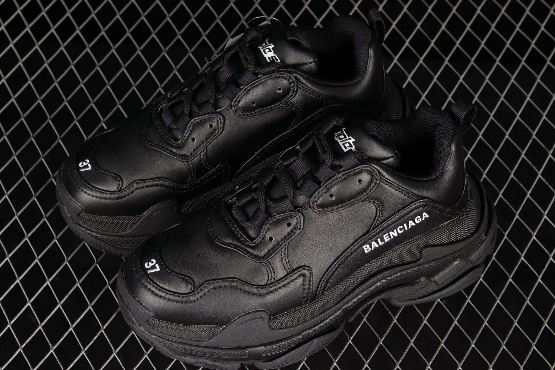 BA Triple S 'Black Leather' - Доставка 14 - 20 работни дни