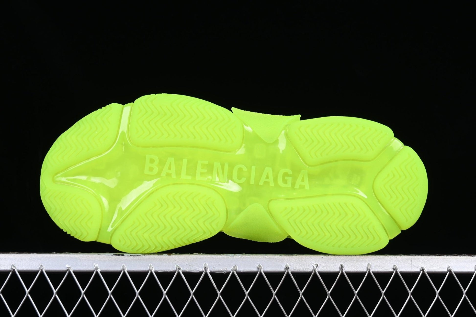 BA 'Triple S Clearsole Fluo Yellow' - Доставка 14 - 20 работни дни