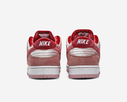 Dunk Low SB x SL ‘Valentine’s Day’ - Доставка за 1 работен ден! - Kicks INC.