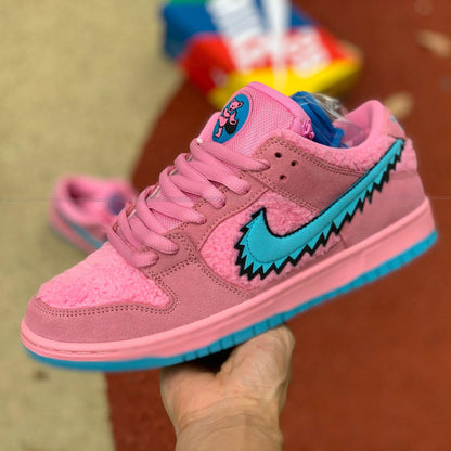 Dunk SB Low 'GD Bears Pink' - Доставка 14 - 20 работни дни