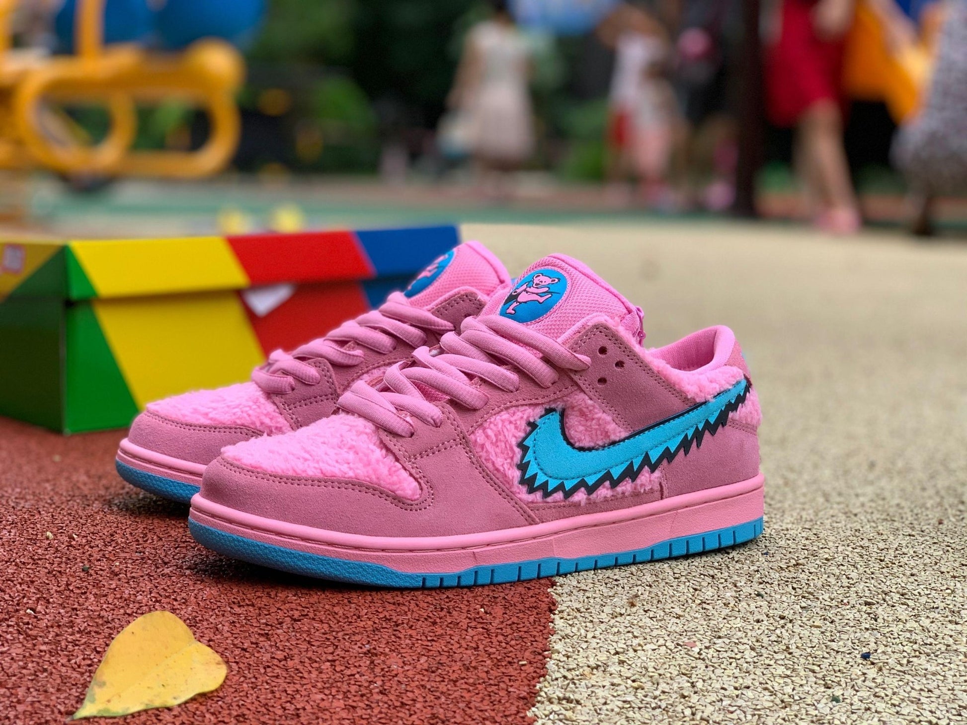 Dunk SB Low 'GD Bears Pink' - Доставка 14 - 20 работни дни