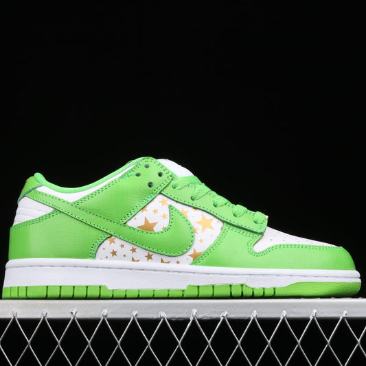 Dunk SB Low 'SPRM Stars Mean Green' - Доставка 14 - 20 работни дни