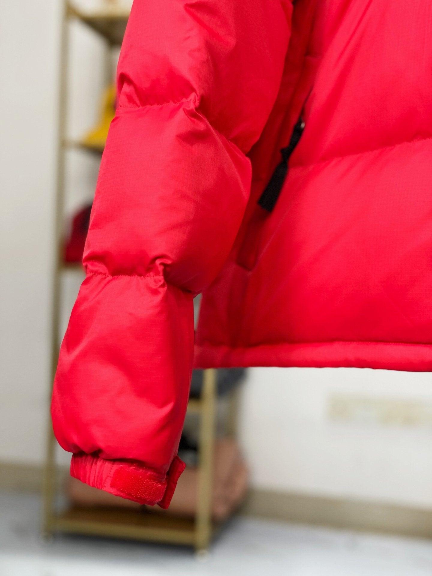 The North Face Nuptse Red - Доставка 14 - 20 работни дни