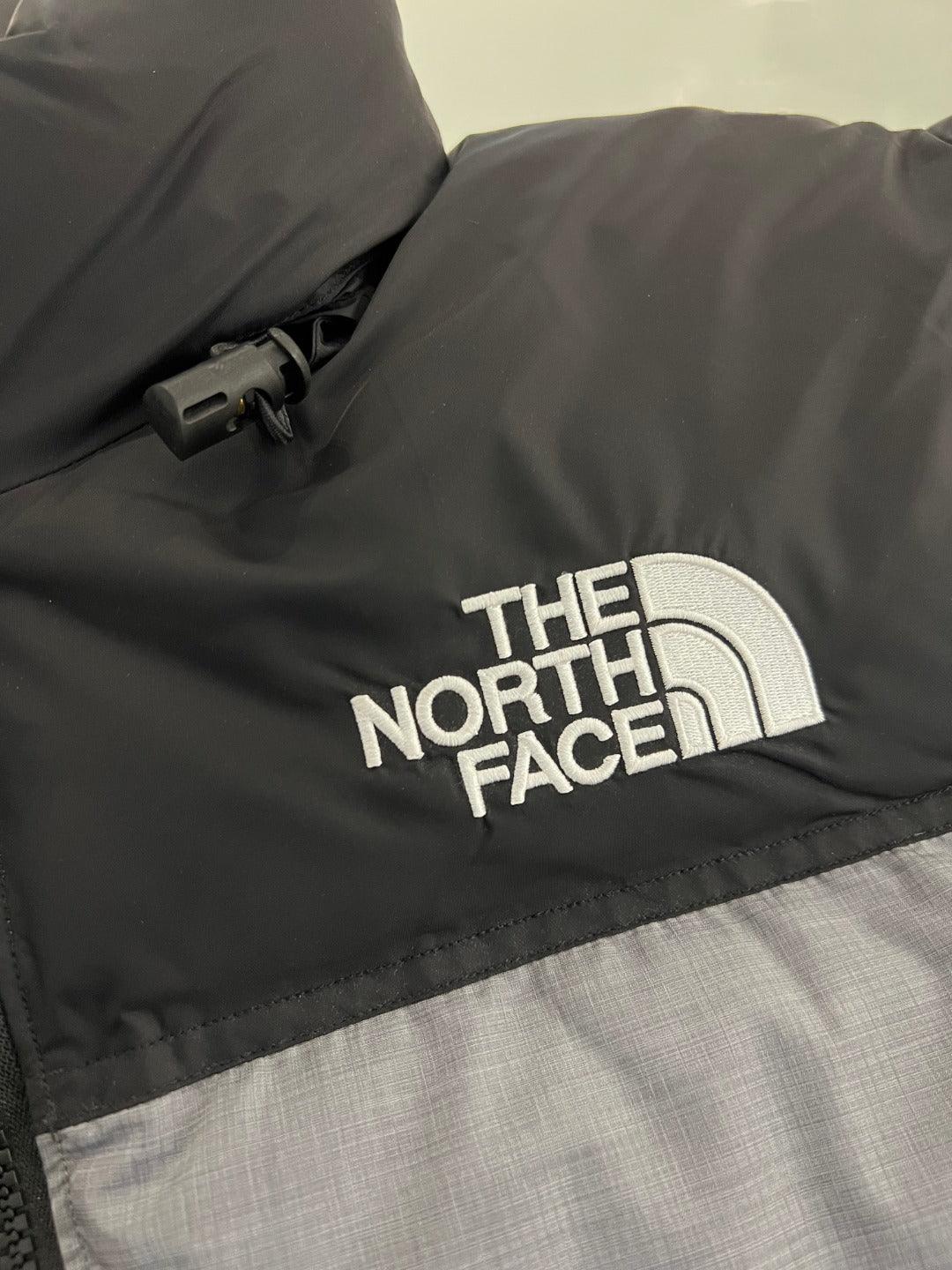 The North Face Nuptse Retro Metallic - Доставка 14 - 20 работни дни