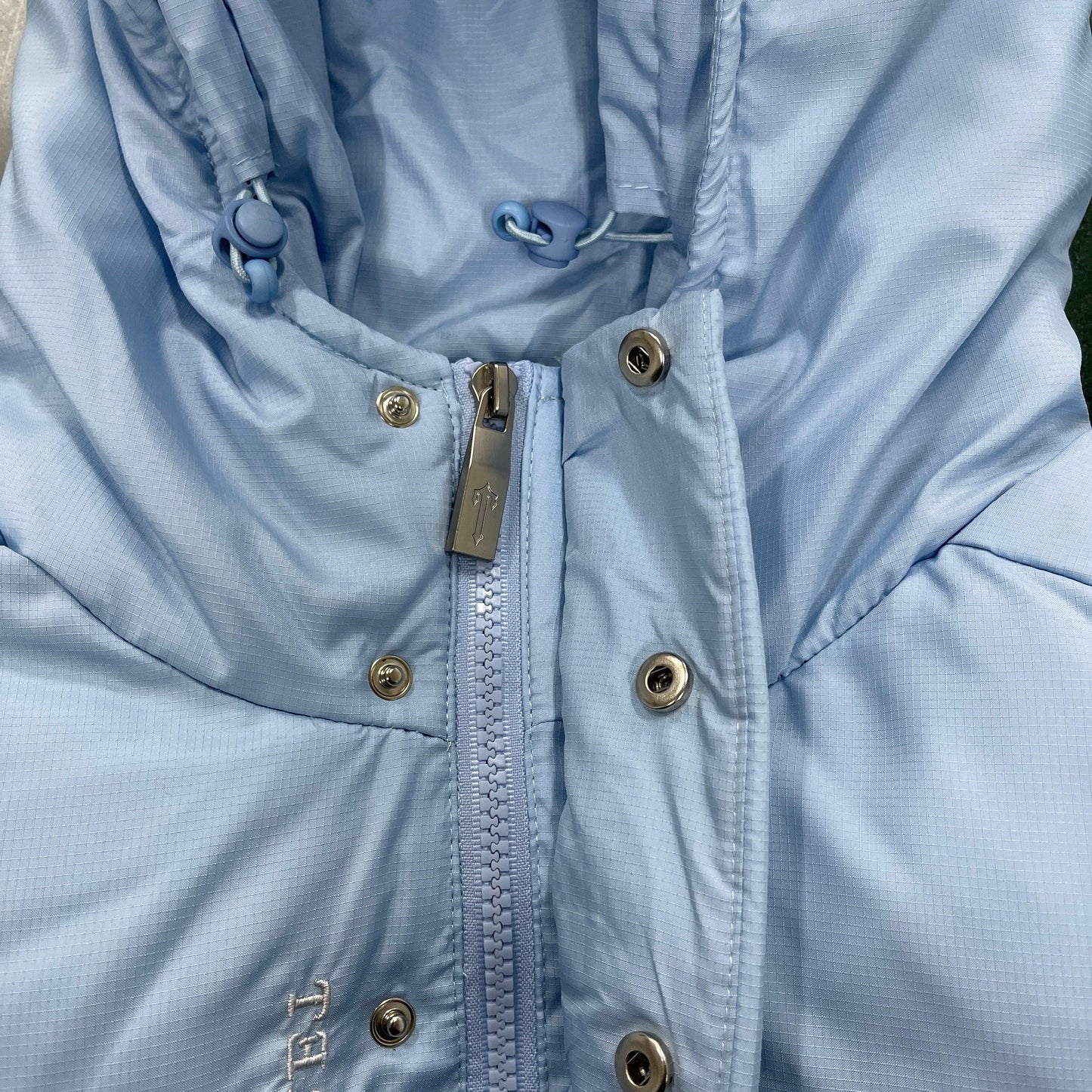 W Trapstar Decoded Hooded Puffer 2.0 - Kicks INC.